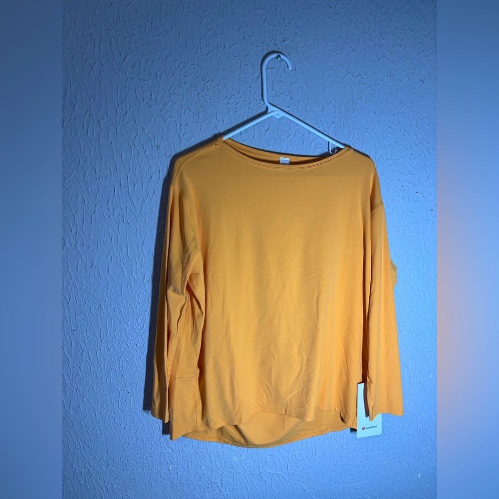 NWT Lululemon Back In Action Long Sleeve *Nulu